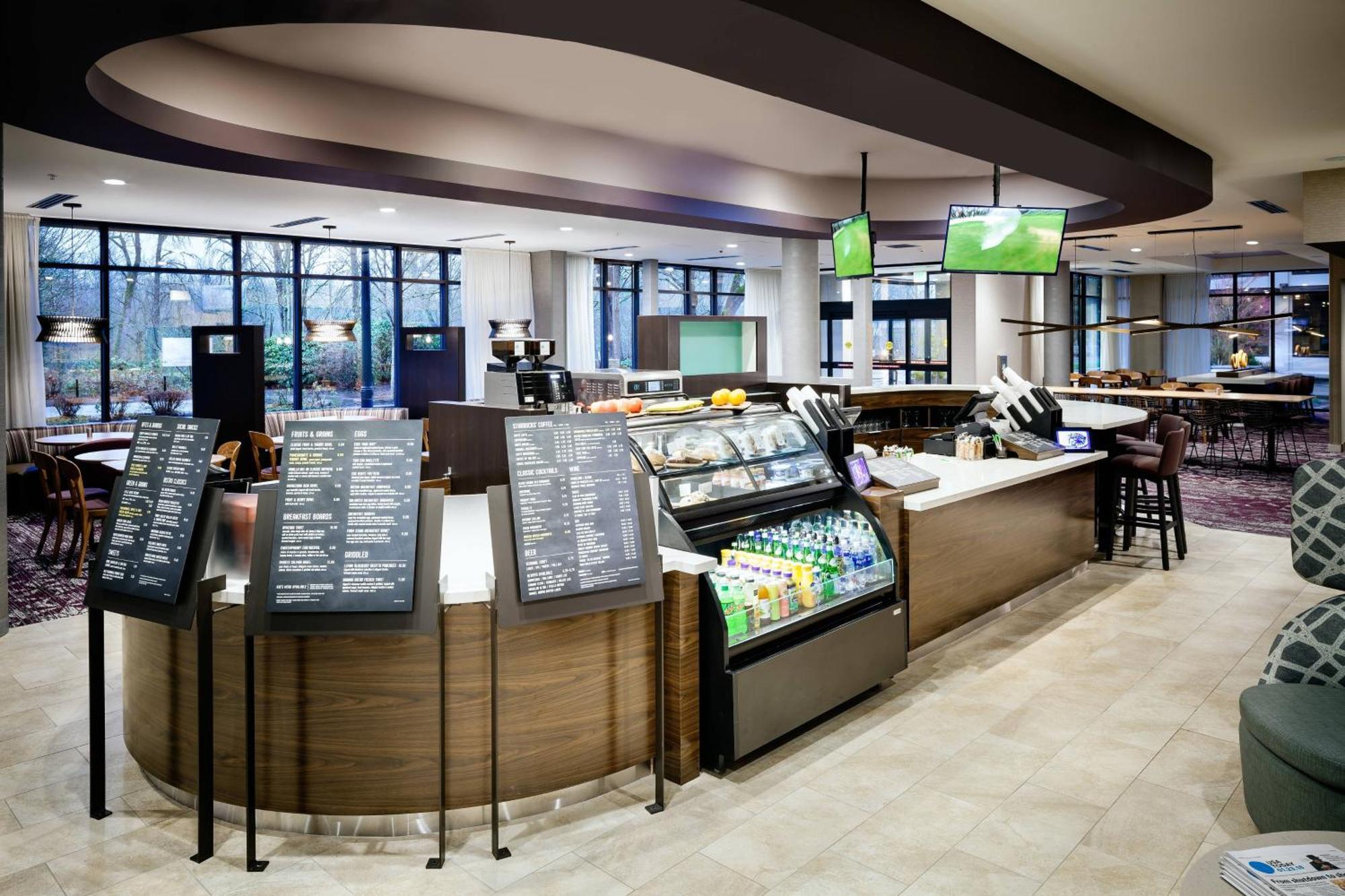 Hotel Courtyard By Marriott