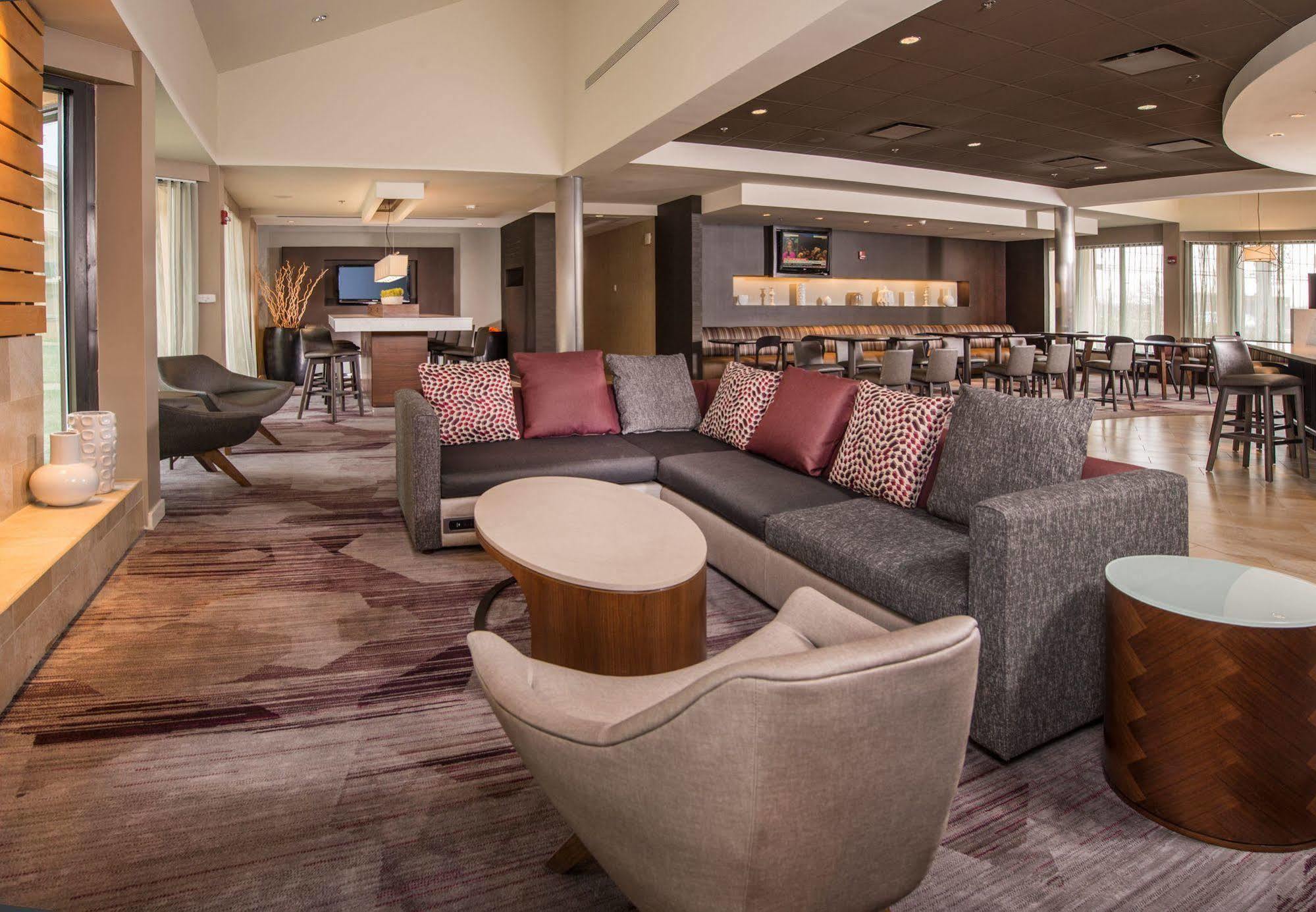 Courtyard By Marriott 3*